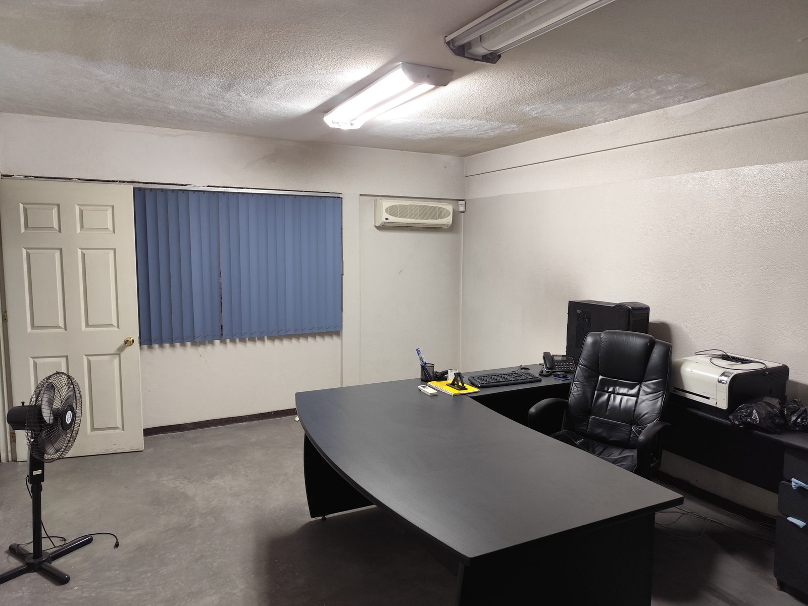 Oficina privada, otra vista